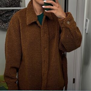 Uniqlo Brown Coat | boucle like fabric | oversized